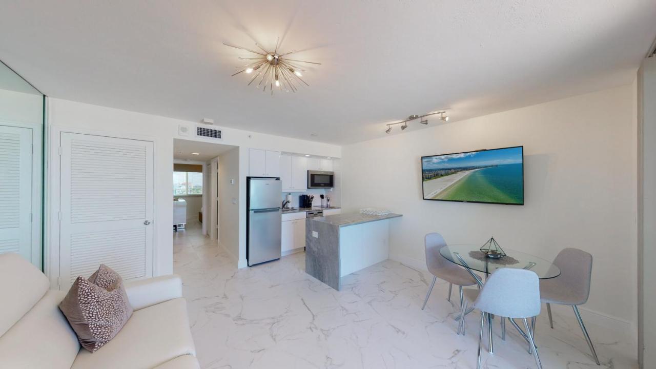 Totally Renovated Beachfront Condo At Apollo! มาร์โกไอส์แลนด์ ภายนอก รูปภาพ